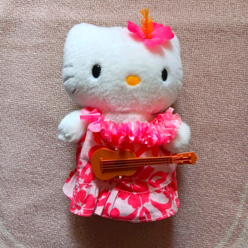 Hello Kitty hula dancer plush